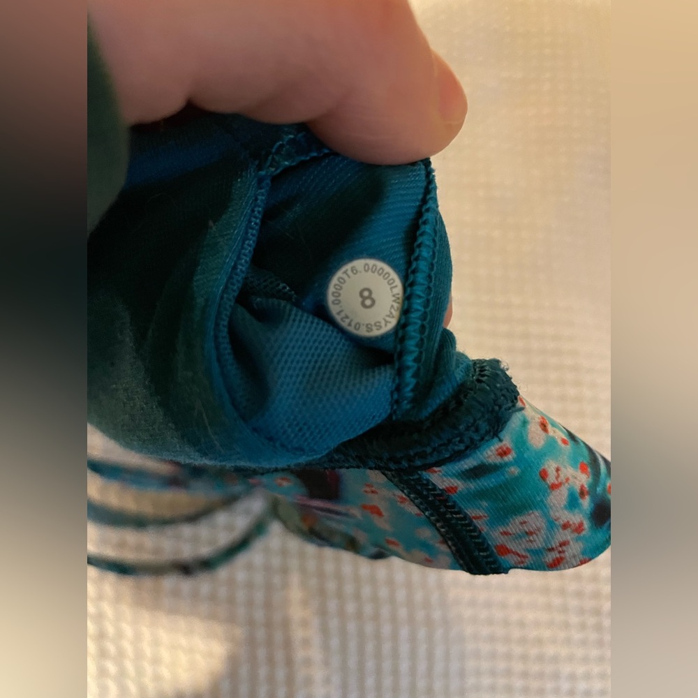 lululemon Energy Bra - Picture 5 of 5